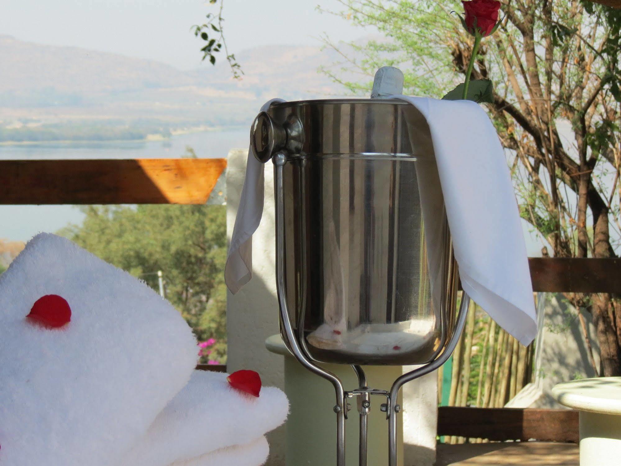 Galagos Lodge Hartbeespoort Zewnętrze zdjęcie