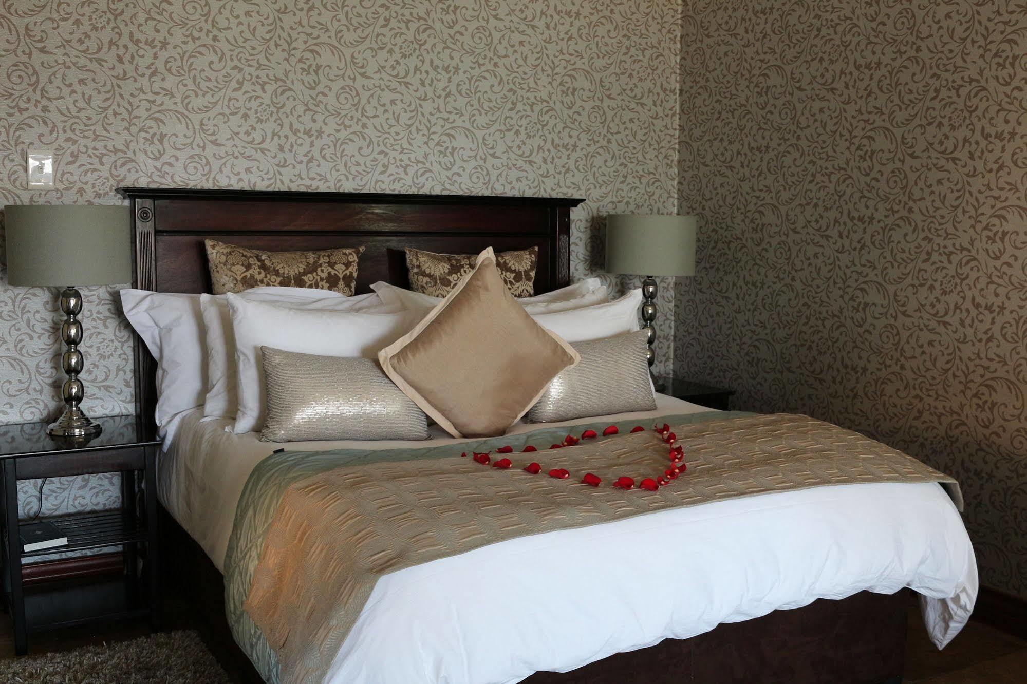 Galagos Lodge Hartbeespoort Zewnętrze zdjęcie