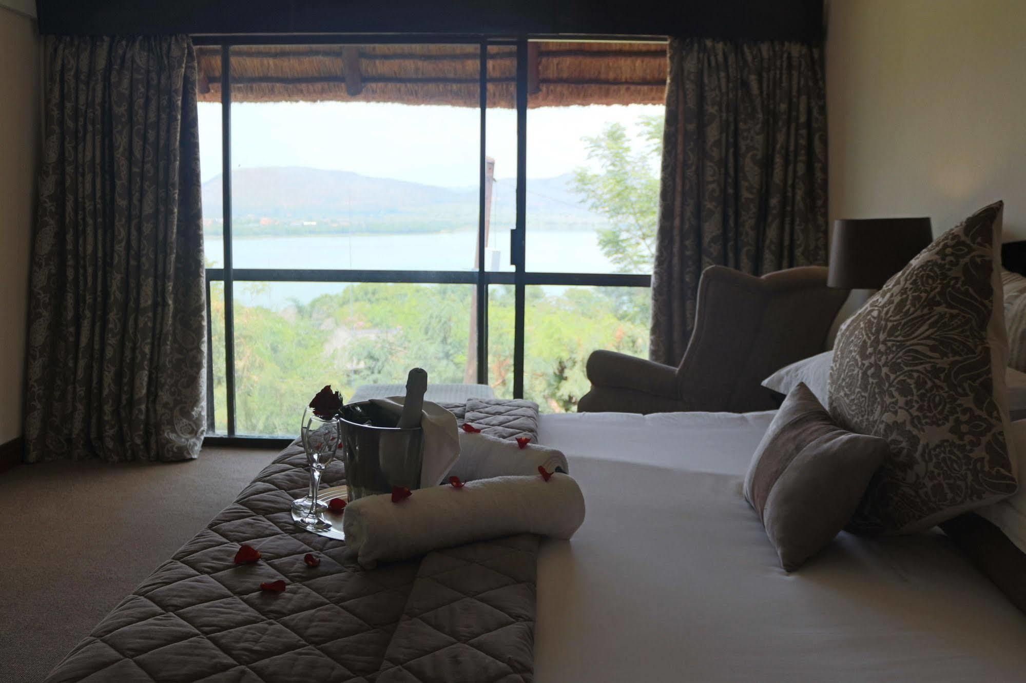 Galagos Lodge Hartbeespoort Zewnętrze zdjęcie