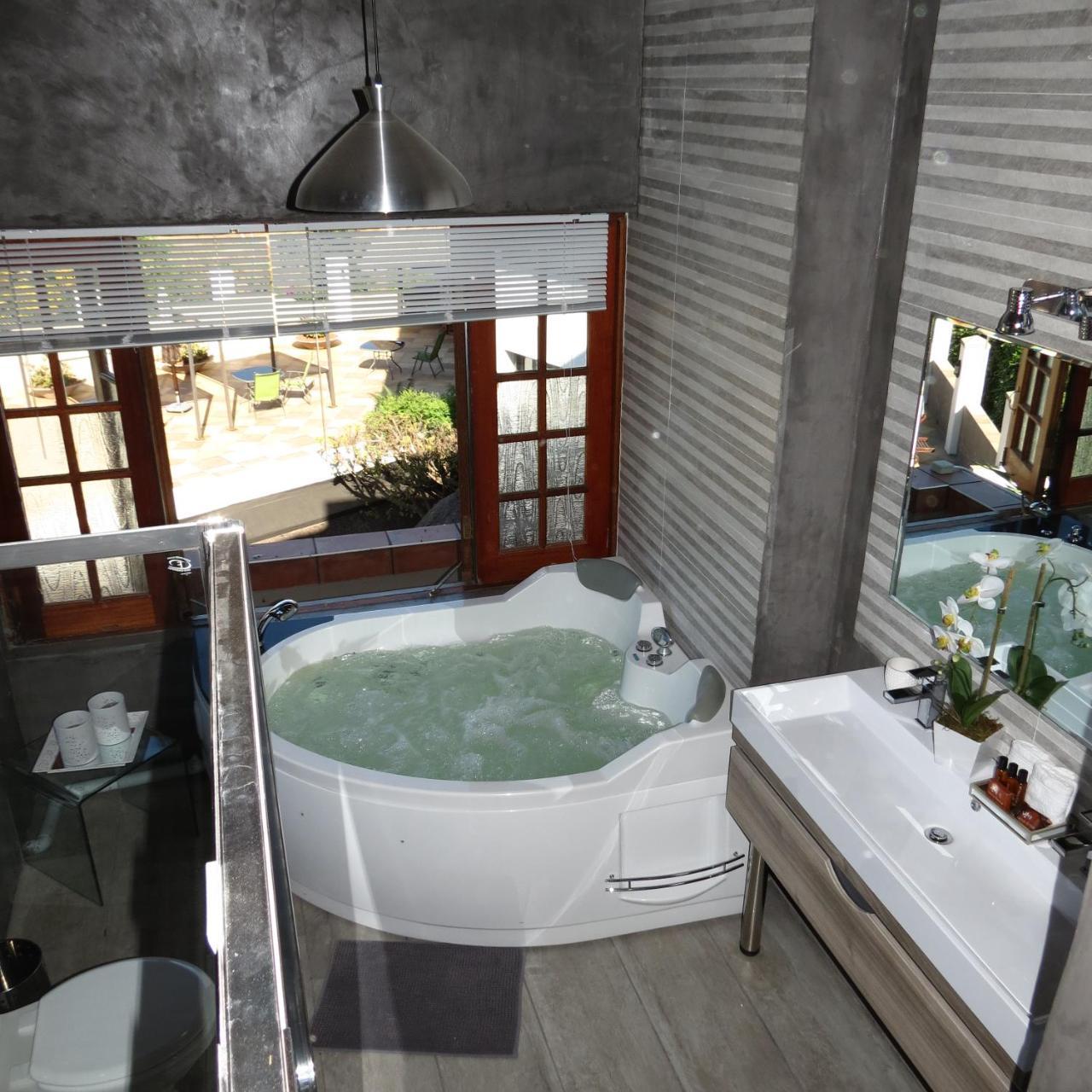 Galagos Lodge Hartbeespoort Zewnętrze zdjęcie